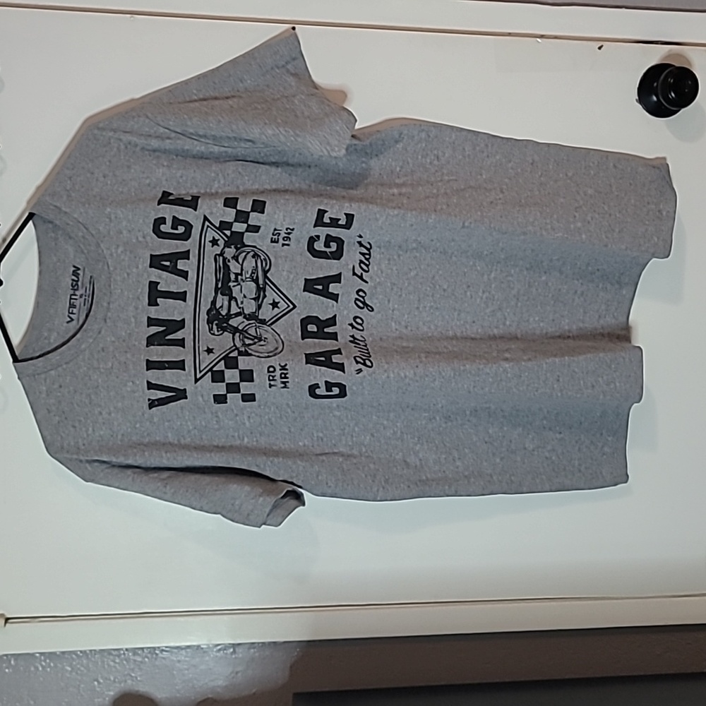 Vintage Garage T-SHIRT